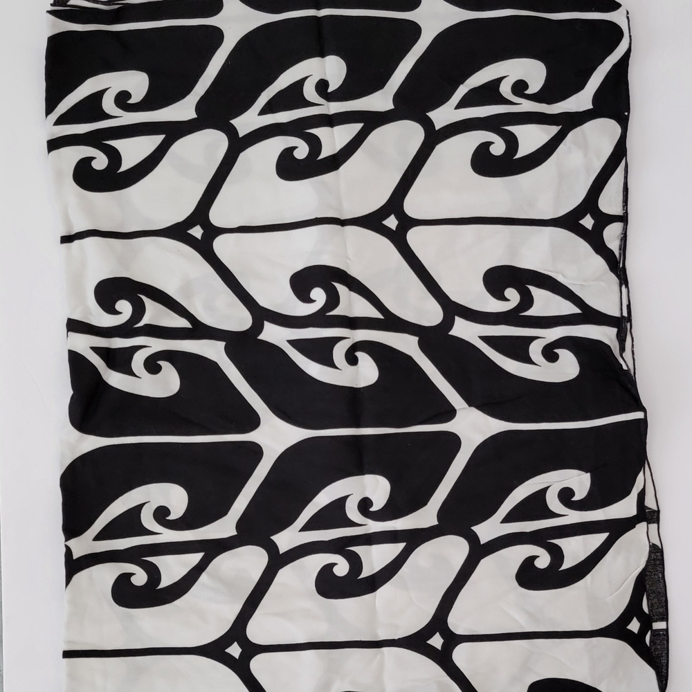 Black and White Patterned Coverup